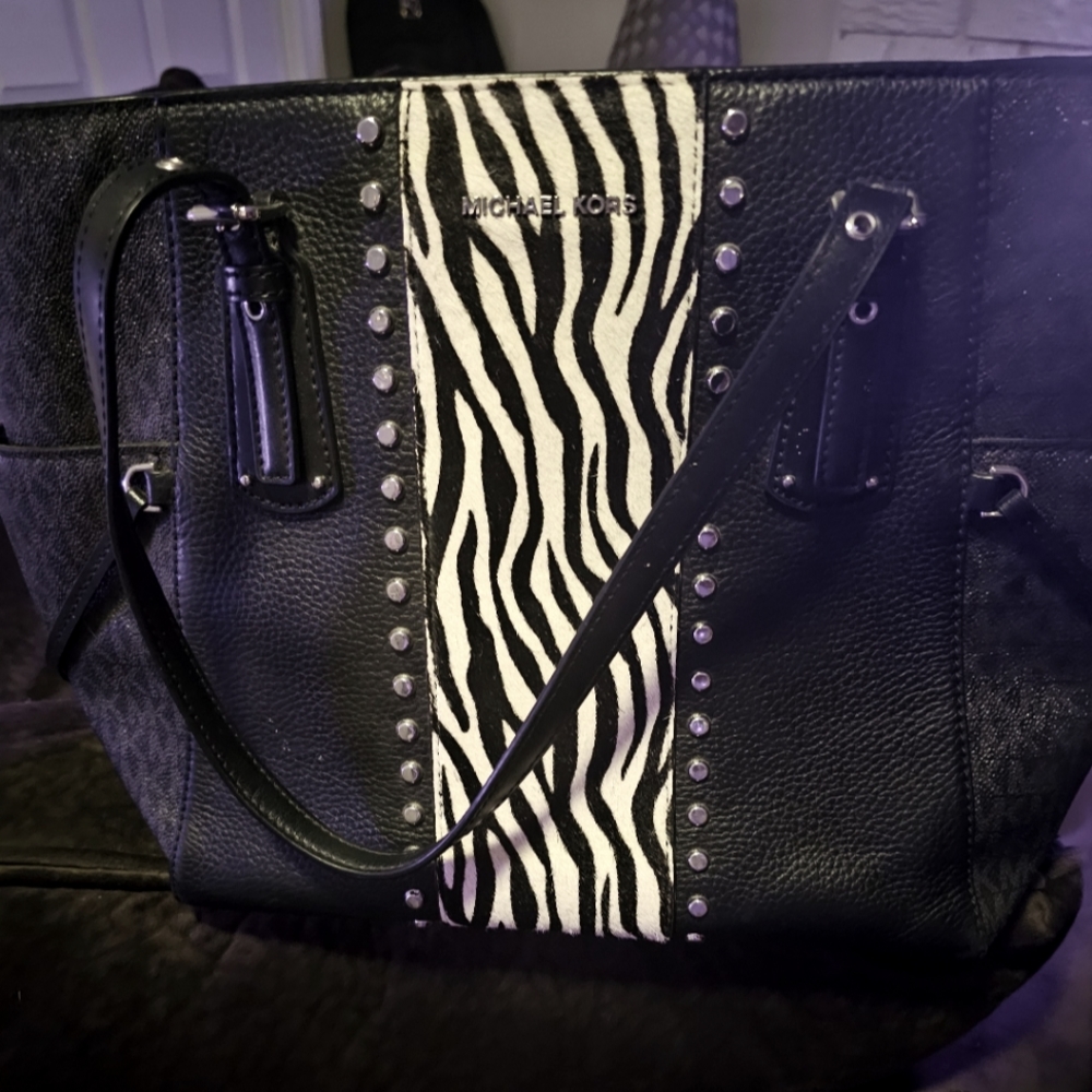 Handbag